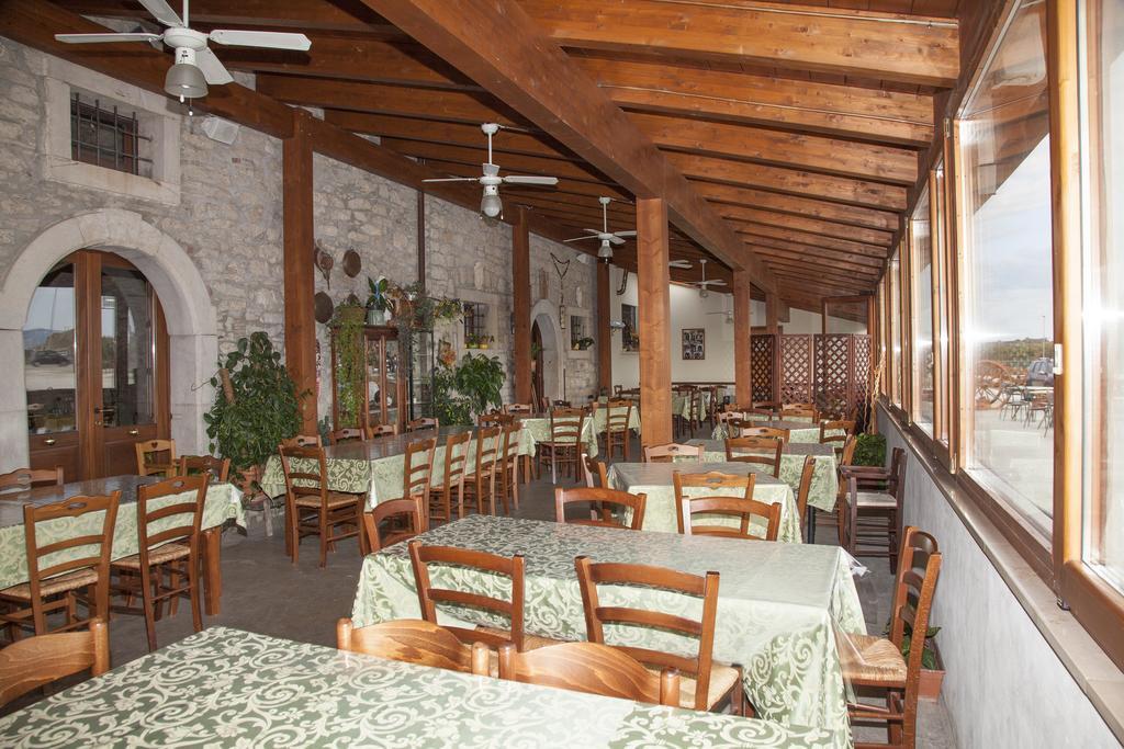 Agriturismo La Vecchia Cascina Di Paolo & Belinda Villa ปิเอเตรลชินา ภายนอก รูปภาพ