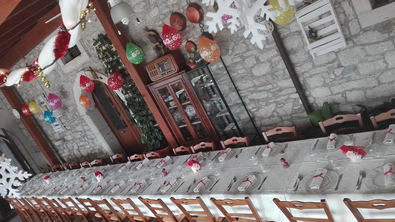 Agriturismo La Vecchia Cascina Di Paolo & Belinda Villa ปิเอเตรลชินา ภายนอก รูปภาพ