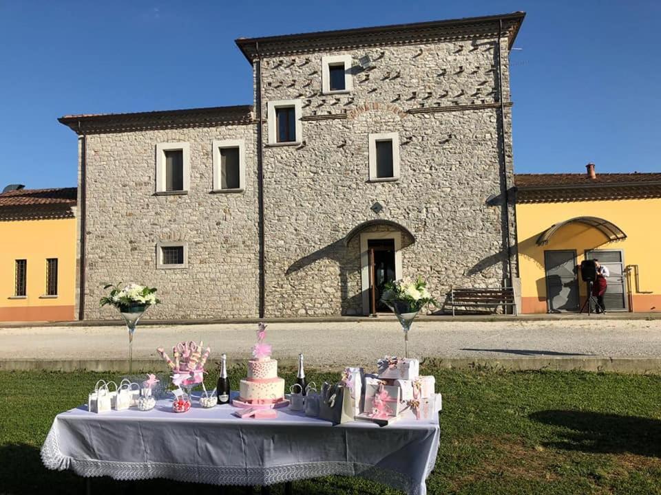 Agriturismo La Vecchia Cascina Di Paolo & Belinda Villa ปิเอเตรลชินา ภายนอก รูปภาพ